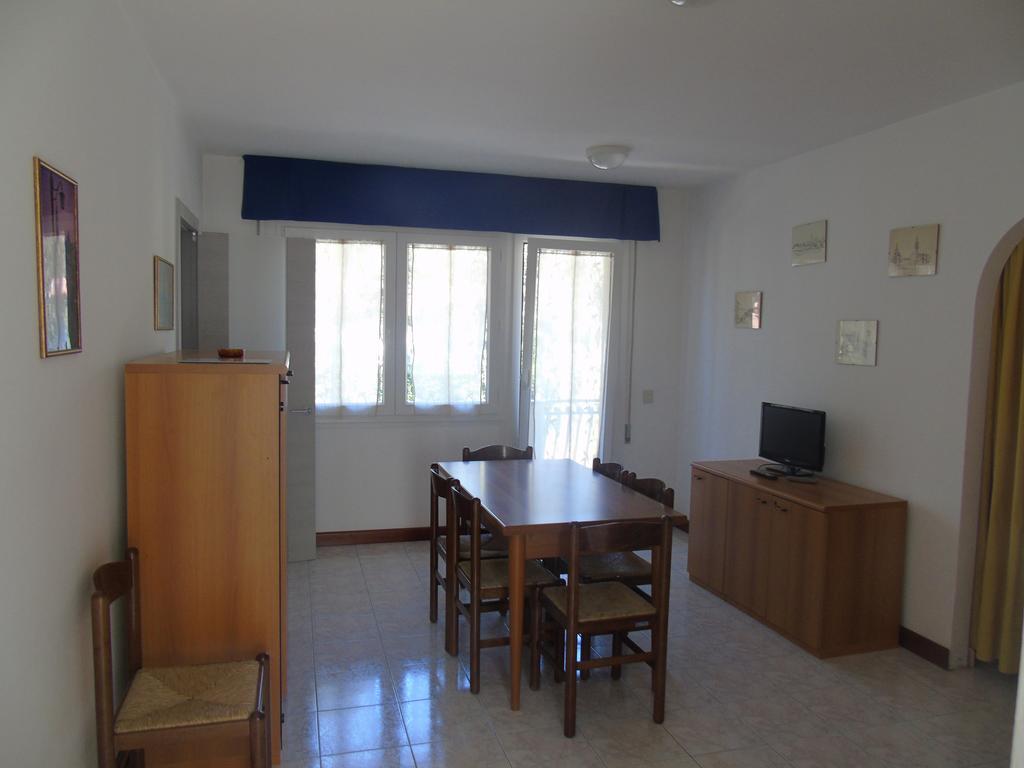 Villa Valeria Lignano Sabbiadoro Rum bild
