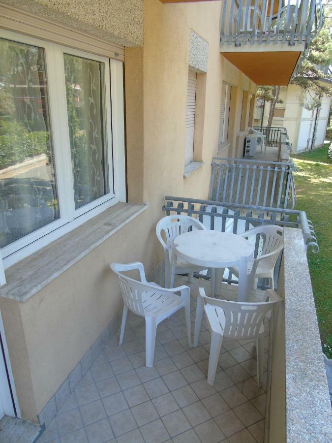 Villa Valeria Lignano Sabbiadoro Exteriör bild