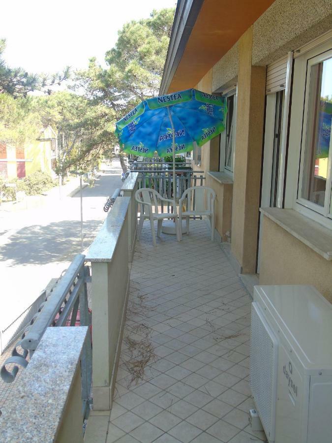 Villa Valeria Lignano Sabbiadoro Exteriör bild